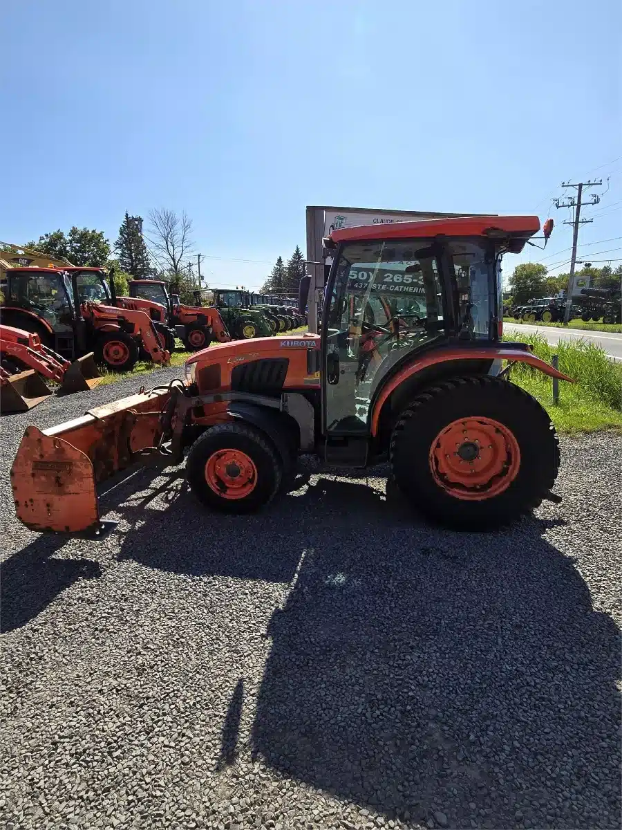 Gallery image 2 for Used 2016 Kubota L6060 Tractor