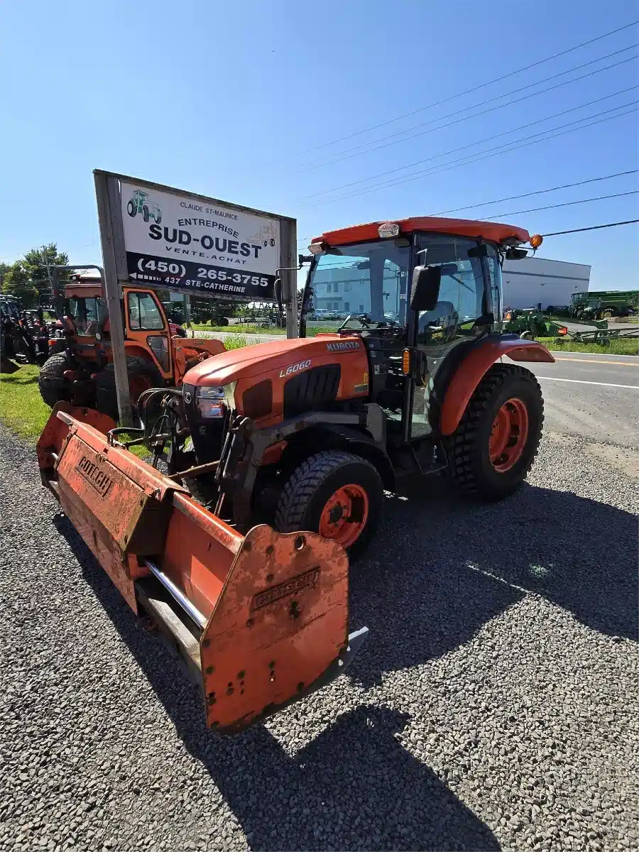 Gallery image 1 for Used 2016 Kubota L6060 Tractor
