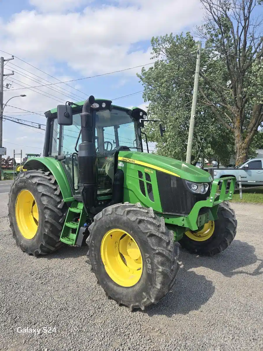 Gallery image 1 for Used 2020 John Deere 6110M Tractor