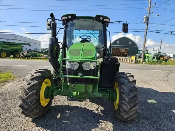 Gallery image 2 for Used 2020 John Deere 6110M Tractor