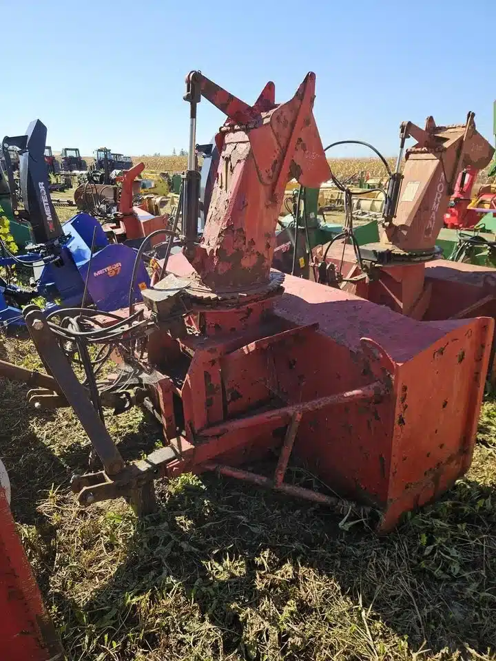 Gallery image 1 for Used Pronovost snow blower Snow Blower