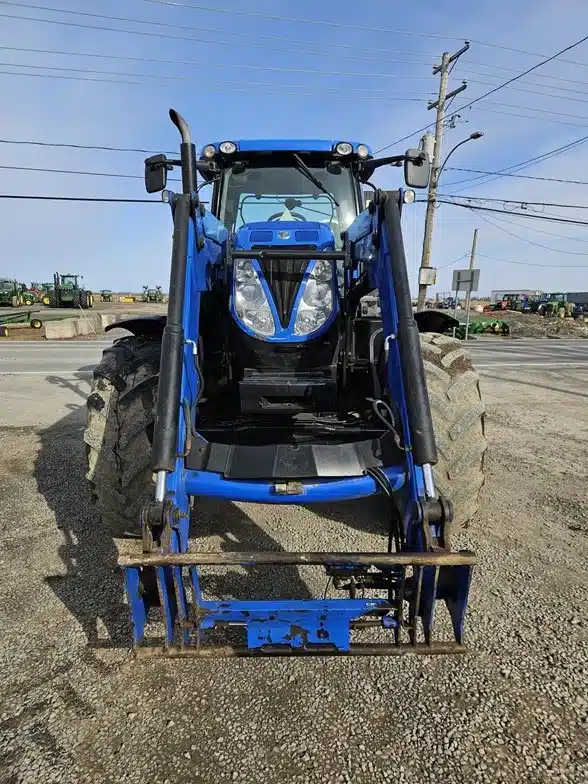 Gallery image 2 for Used 2011 New Holland T7.200 Tractor