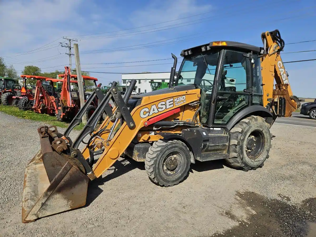 Gallery image 1 for Used 2021 Case IH 580SN Backhoe Loader