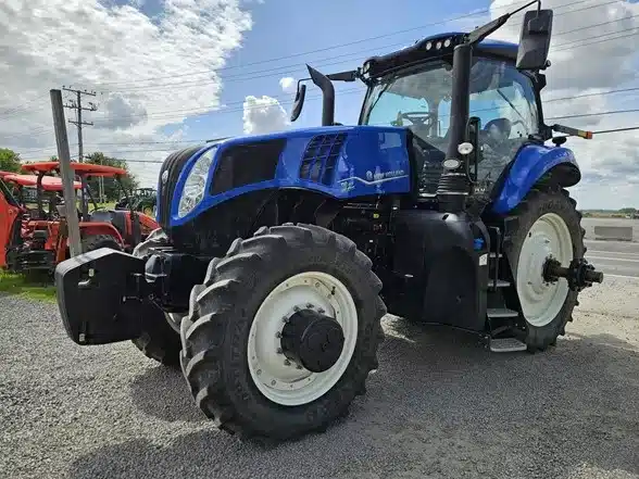 Gallery image 1 for Used 2021 New Holland T8.410 Tractor