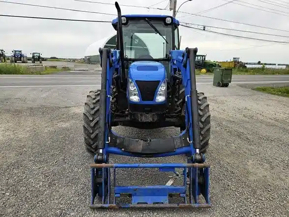 Gallery image 2 for Used 2014 New Holland T4050 Tractor