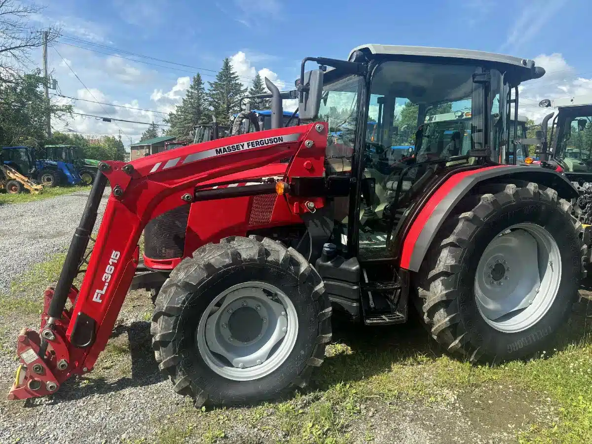 Gallery image 1 for Used 2018 Massey Ferguson 4709 Tractor