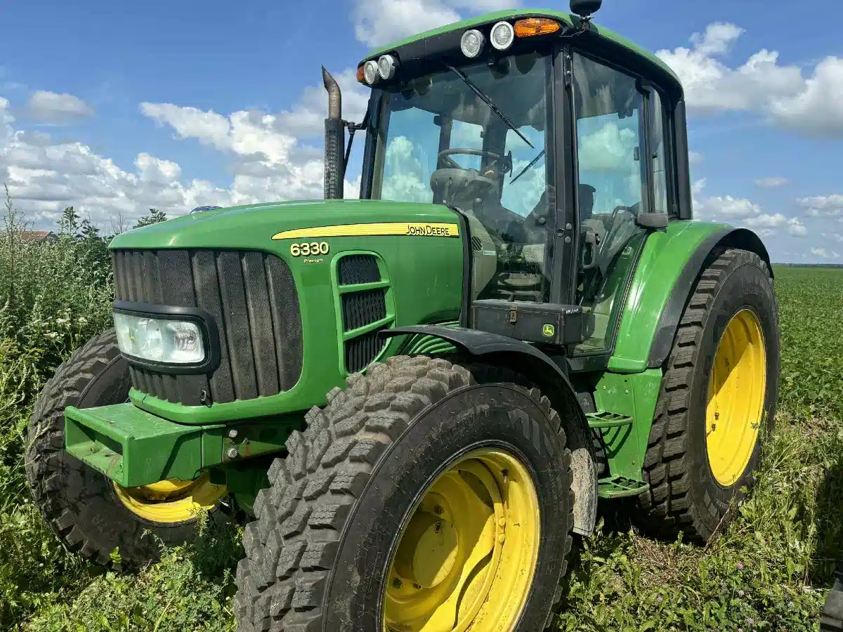 Gallery image 1 for Used John Deere 6330 PREMIUM Tractor