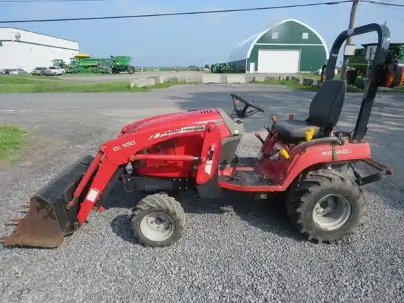 Gallery image 2 for Used 2012 Massey Ferguson GC2400 Tractor