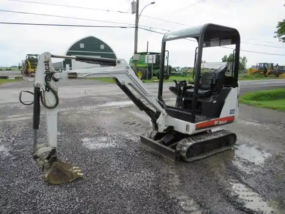 Gallery image 1 for Used 2000 Bobcat 322 Excavator