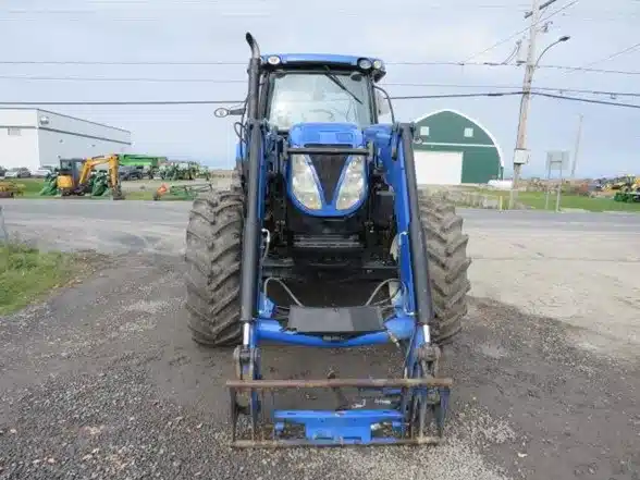 Gallery image 2 for Used 2013 New Holland T7.200 Tractor