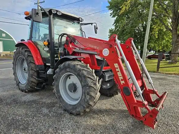 Gallery image 2 for Used 2016 Massey Ferguson 5713SL Tractor