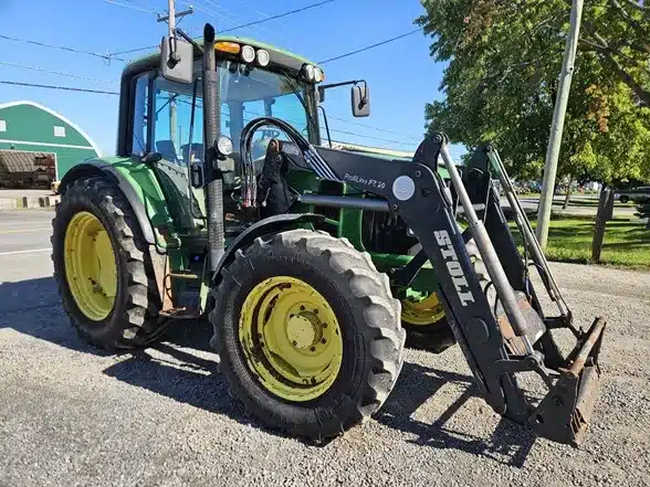 Gallery image 2 for Used 2010 John Deere 6330 PREMIUM Tractor