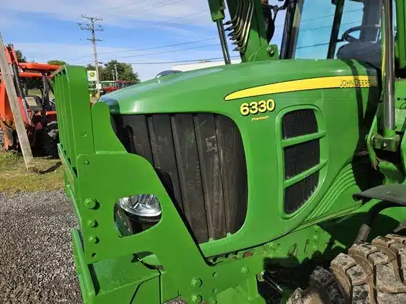 Gallery image 2 for Used 2009 John Deere 6330 PREMIUM Tractor