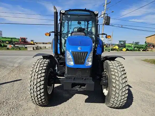 Gallery image 2 for Used 2019 New Holland T5.105 EC Tractor