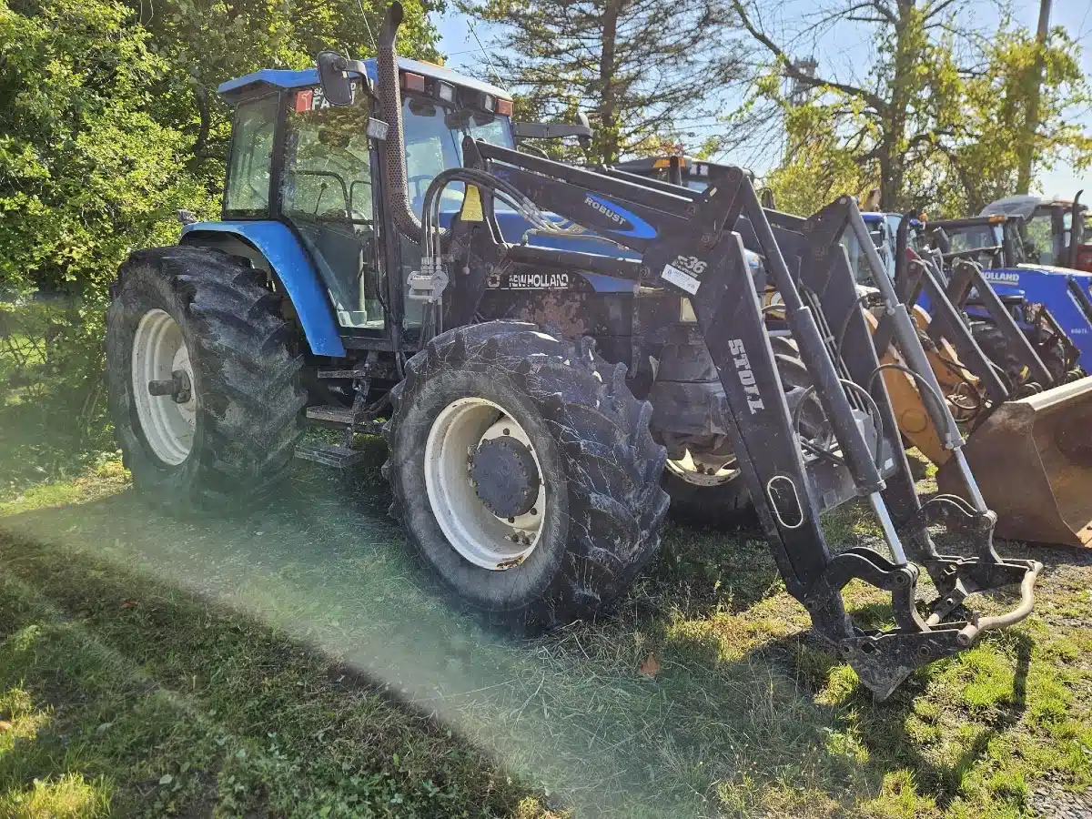 Gallery image 1 for Used 1999 New Holland 8360 Tractor