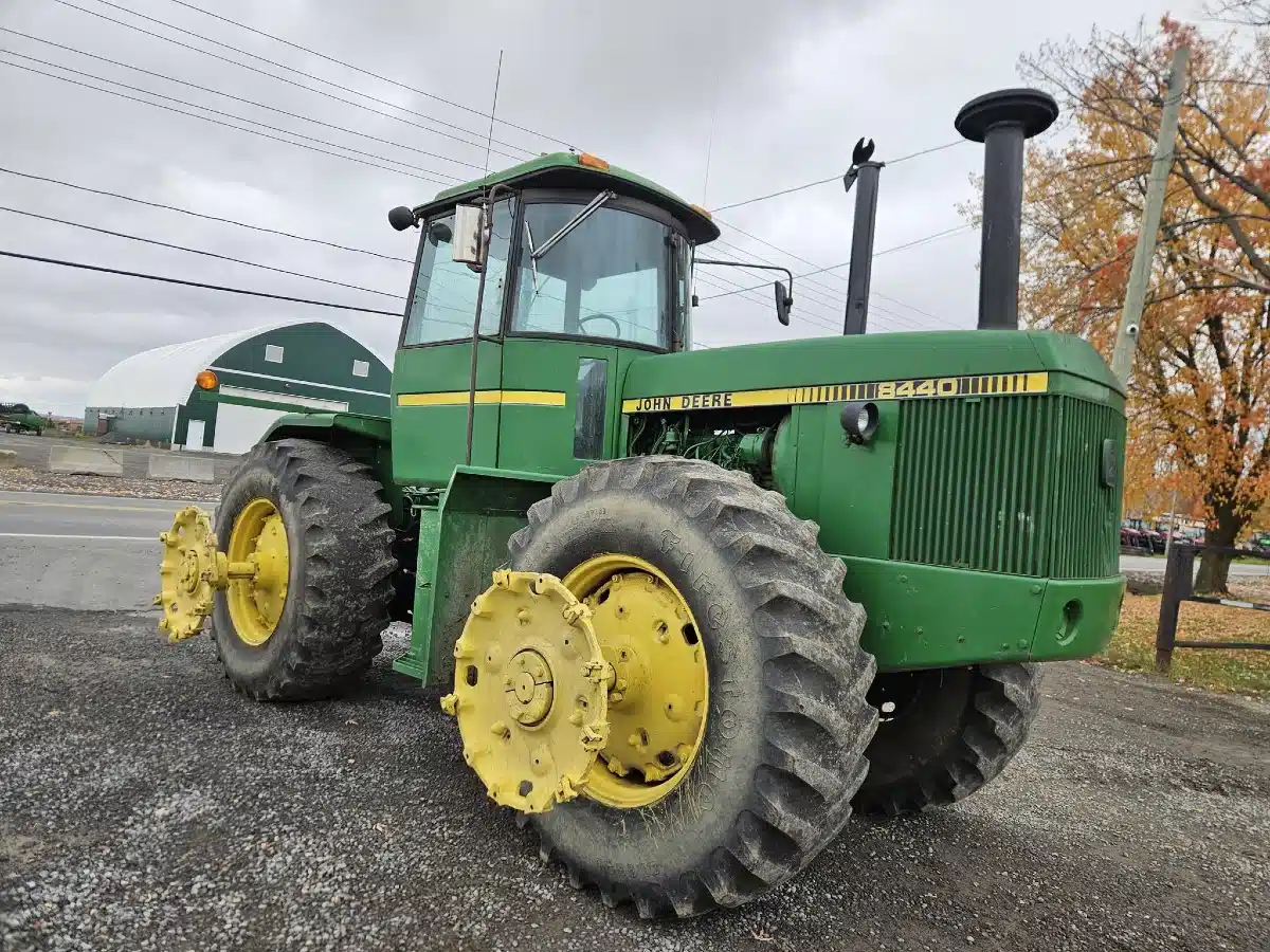 Gallery image 2 for Used 1980 John Deere 8440 Tractor