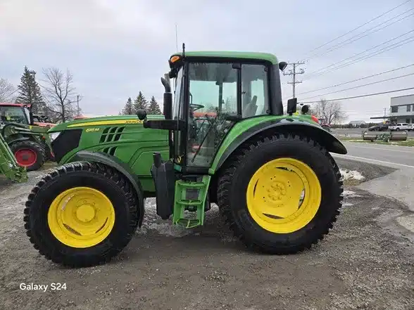 Gallery image 2 for 2013 John Deere 6115M Tractor