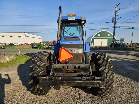 Gallery image 2 for 1999 New Holland TV140 Tractor