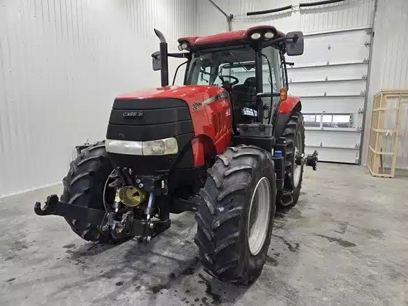 Gallery image 2 for 2015 Case IH PUMA 220 Tractor