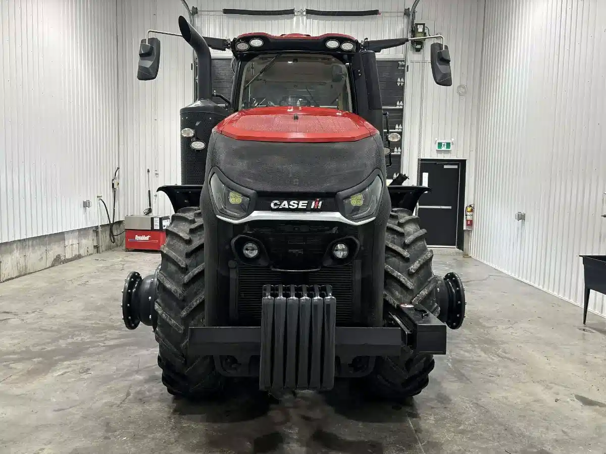 Gallery image 2 for 2022 Case IH MAGNUM 340 Tractor