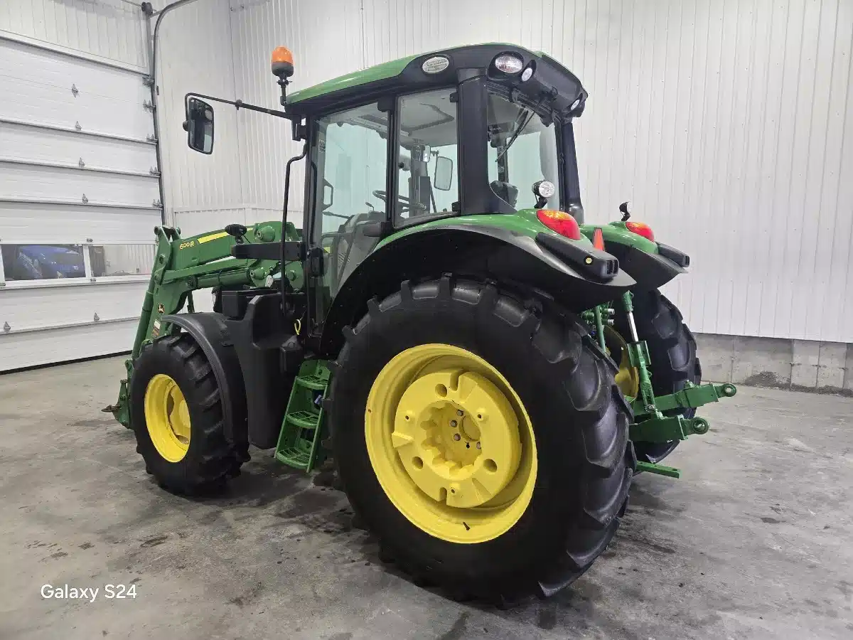 Gallery image 2 for 2020 John Deere 6120M Tractor