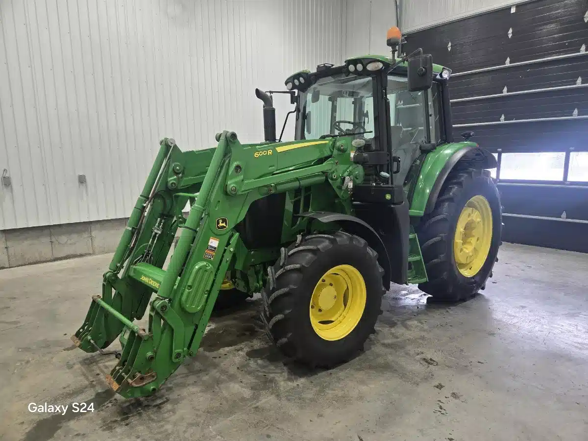 Gallery image 1 for 2020 John Deere 6120M Tractor