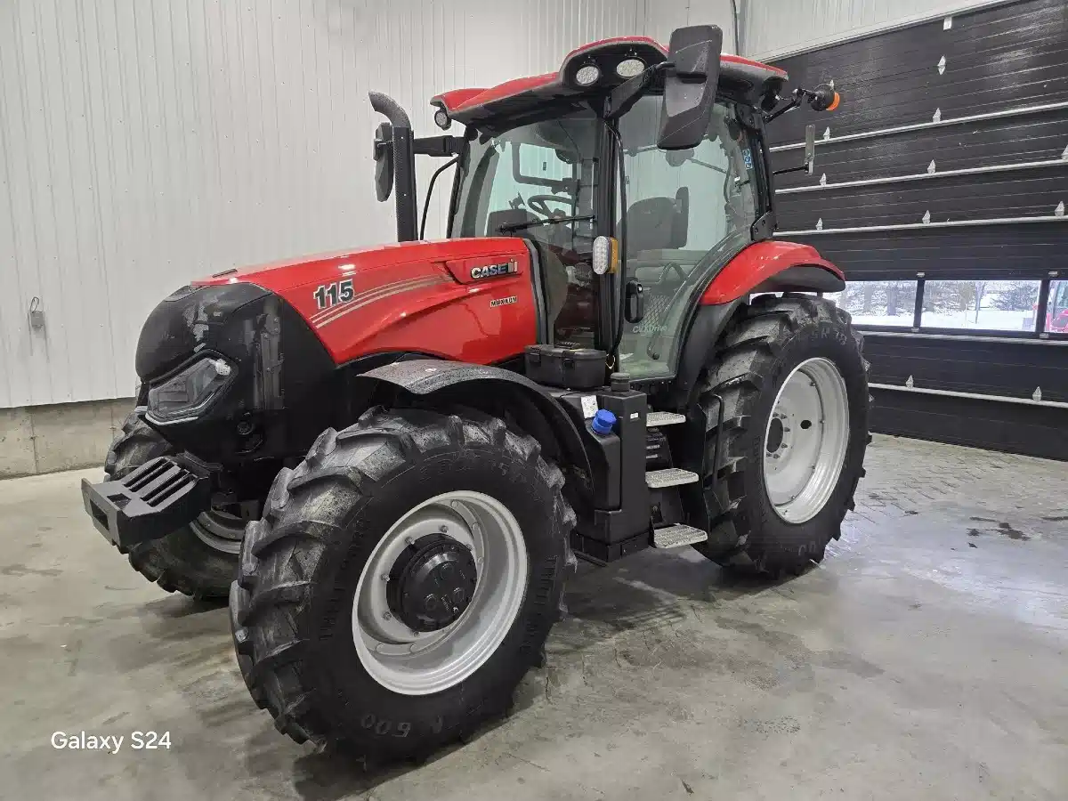 2022 Case IH MAXXUM 115 CVX Tractor