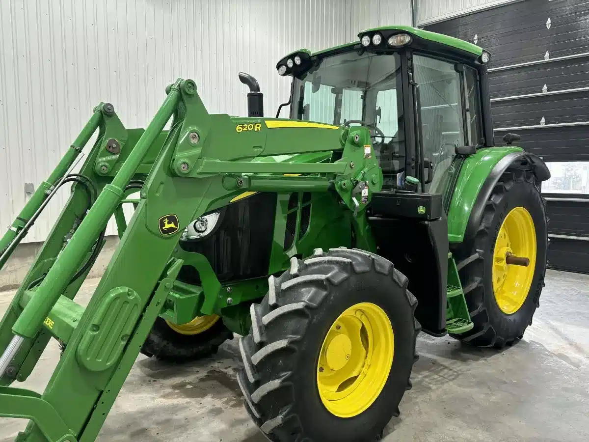Gallery image 1 for 2022 John Deere 6120M Tractor