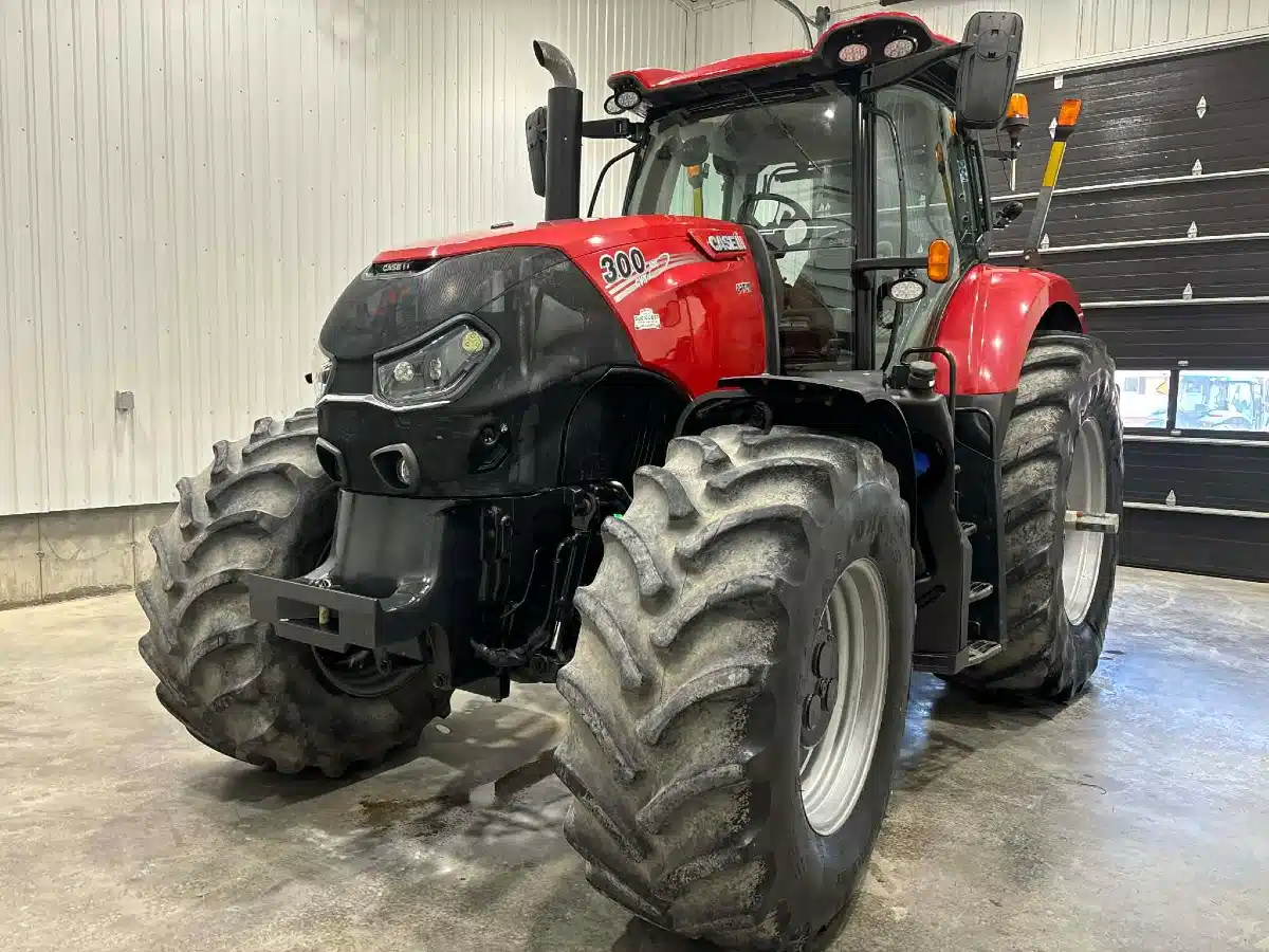 Gallery image 1 for 2020 Case IH OPTUM 300 Tractor