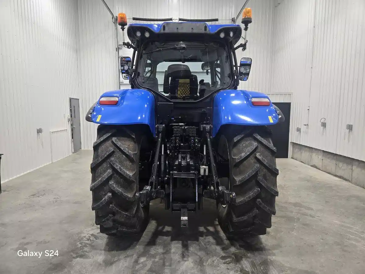 Gallery image 2 for 2022 New Holland T7.270 Tractor