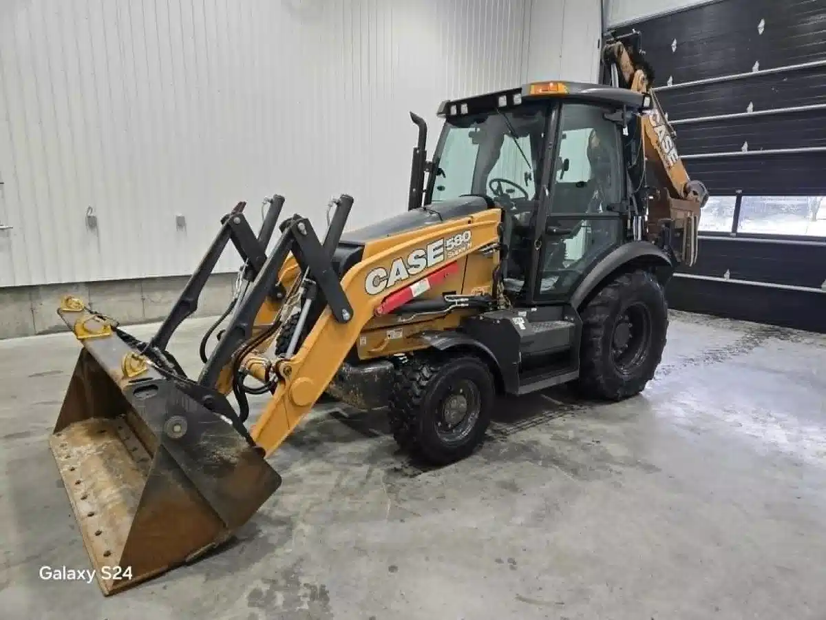 Gallery image 1 for 2022 Case 580 SUPER N Backhoe Loader