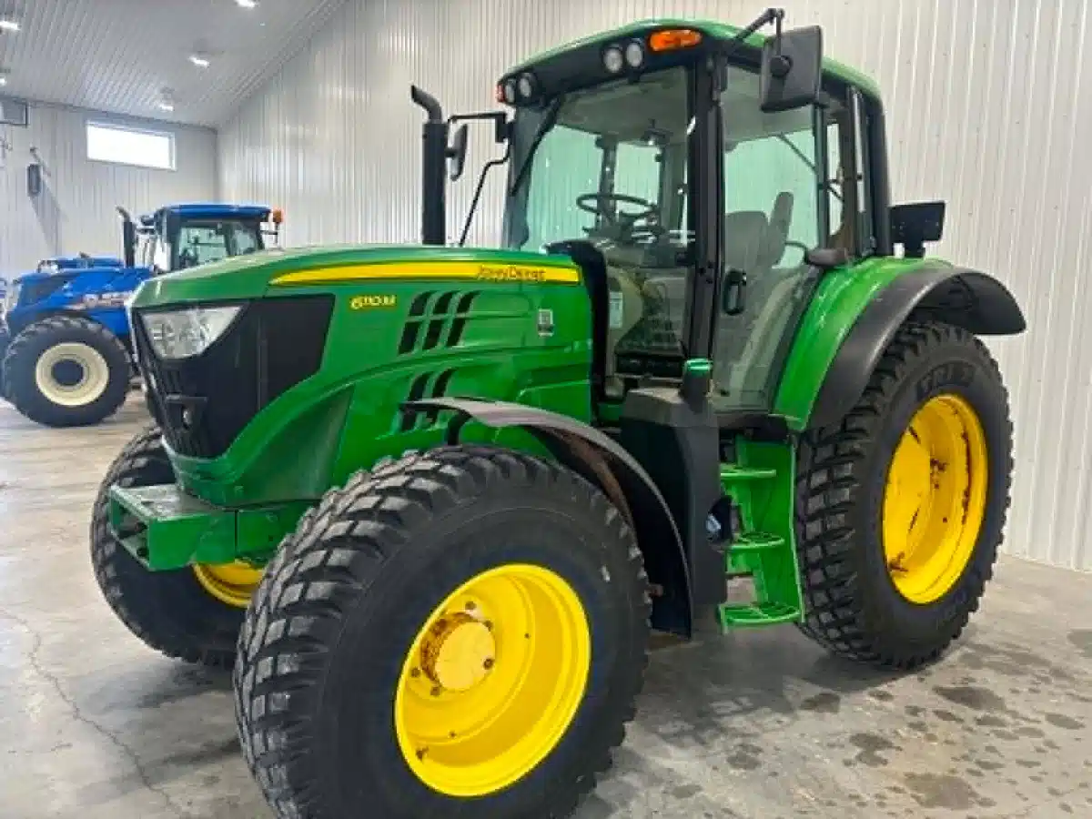 Photo de la Galerie 1 pour 2018 John Deere 6110M Tracteur