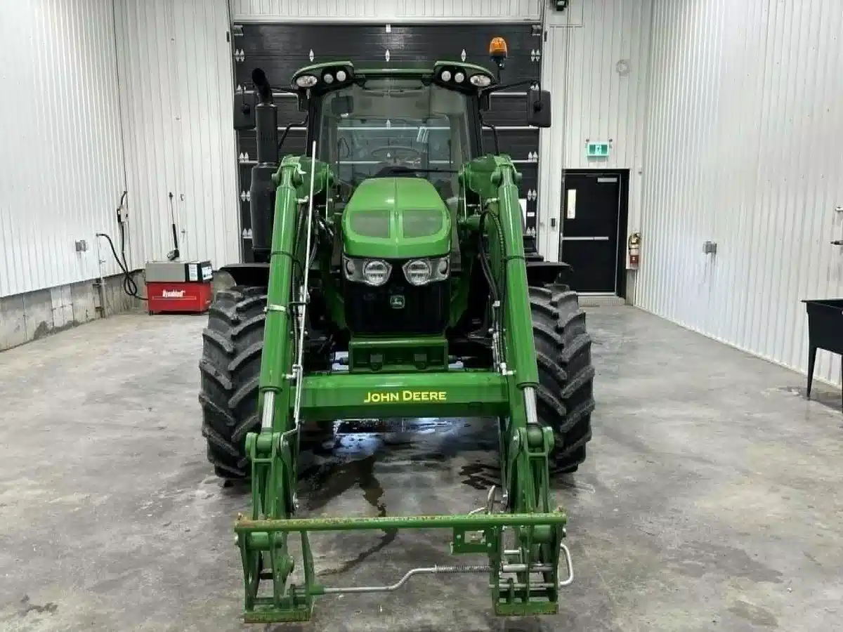 Gallery image 2 for 2020 John Deere 6110M Tractor
