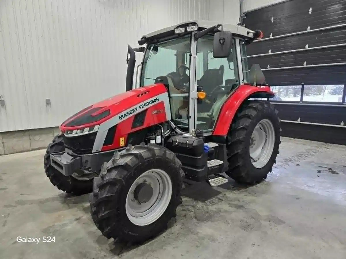Photo de la Galerie 1 pour 2022 Massey Ferguson 5s.115 Tracteur