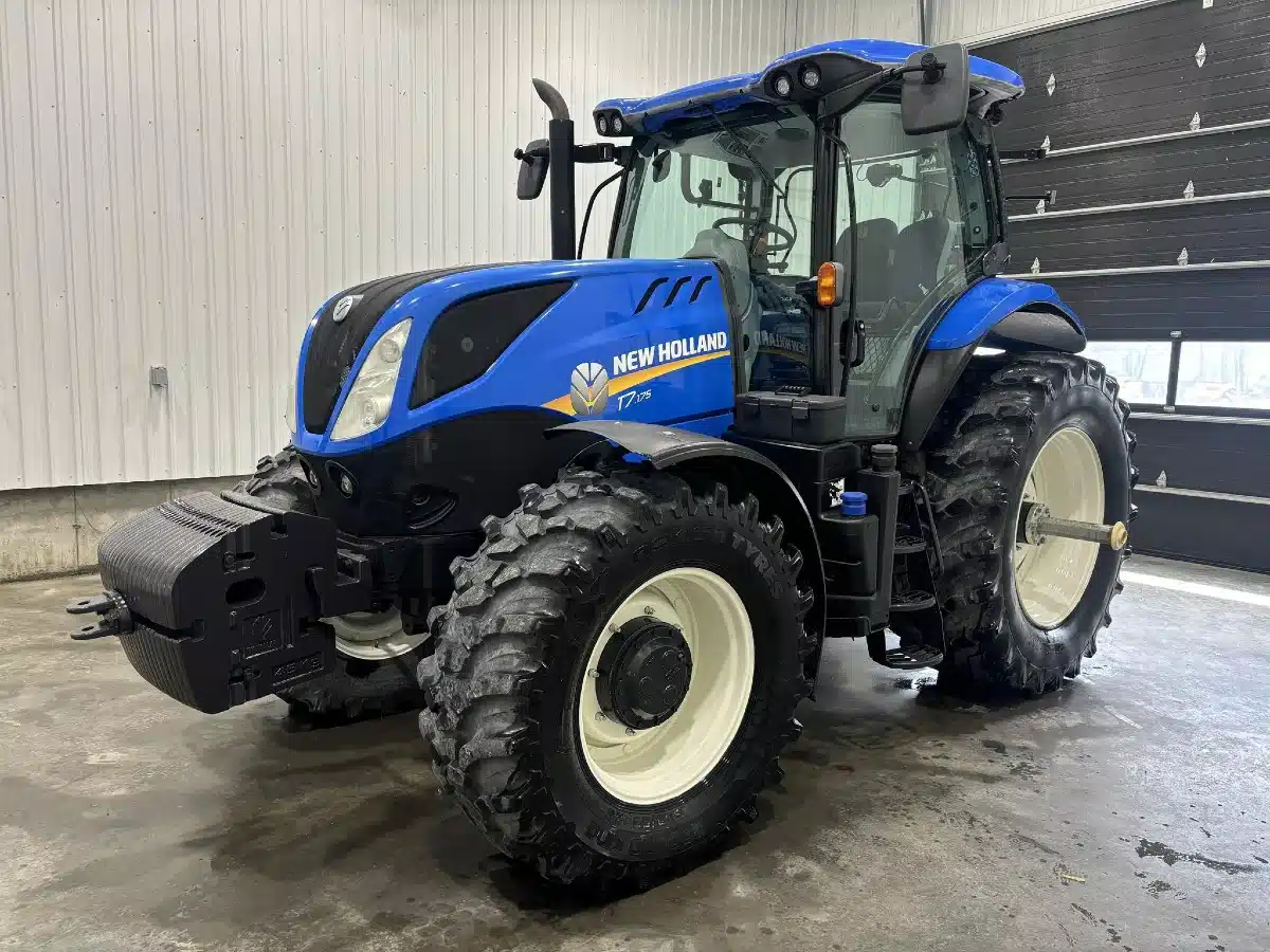 Photo de la Galerie 1 pour 2021 New Holland T7.175 Tracteur