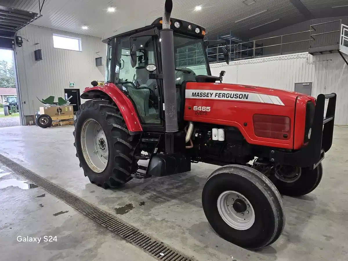 Photo de la Galerie 2 pour 2005 Massey Ferguson 6465 Tracteur