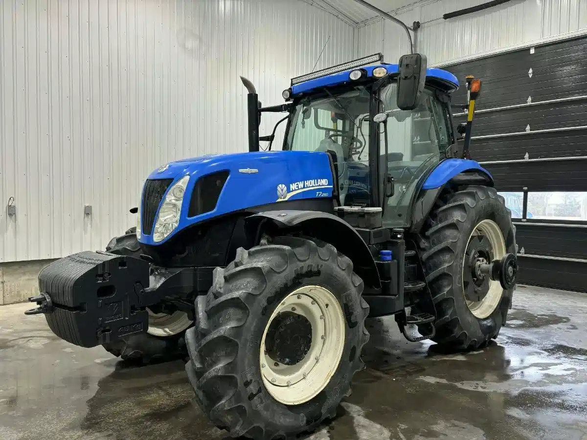 Gallery image 1 for 2015 New Holland T7.260 Tractor