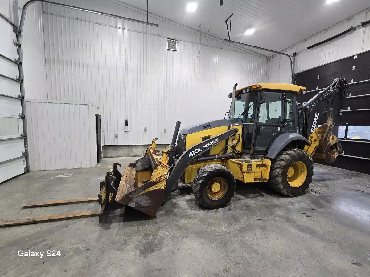 Photo de la Galerie 1 pour 2017 John Deere 410L Rétrocaveuse