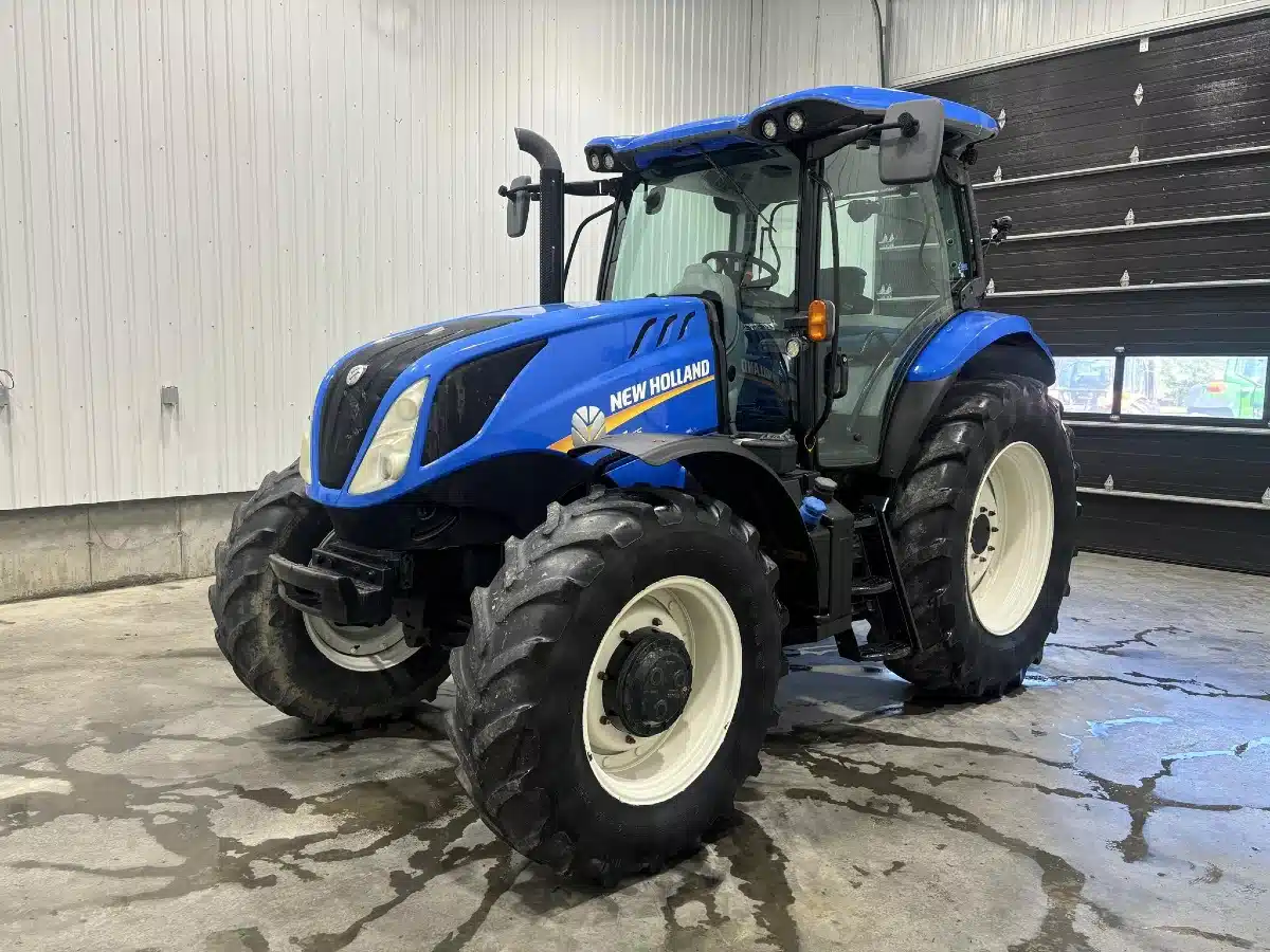Gallery image 1 for 2017 New Holland T6.155 Tractor