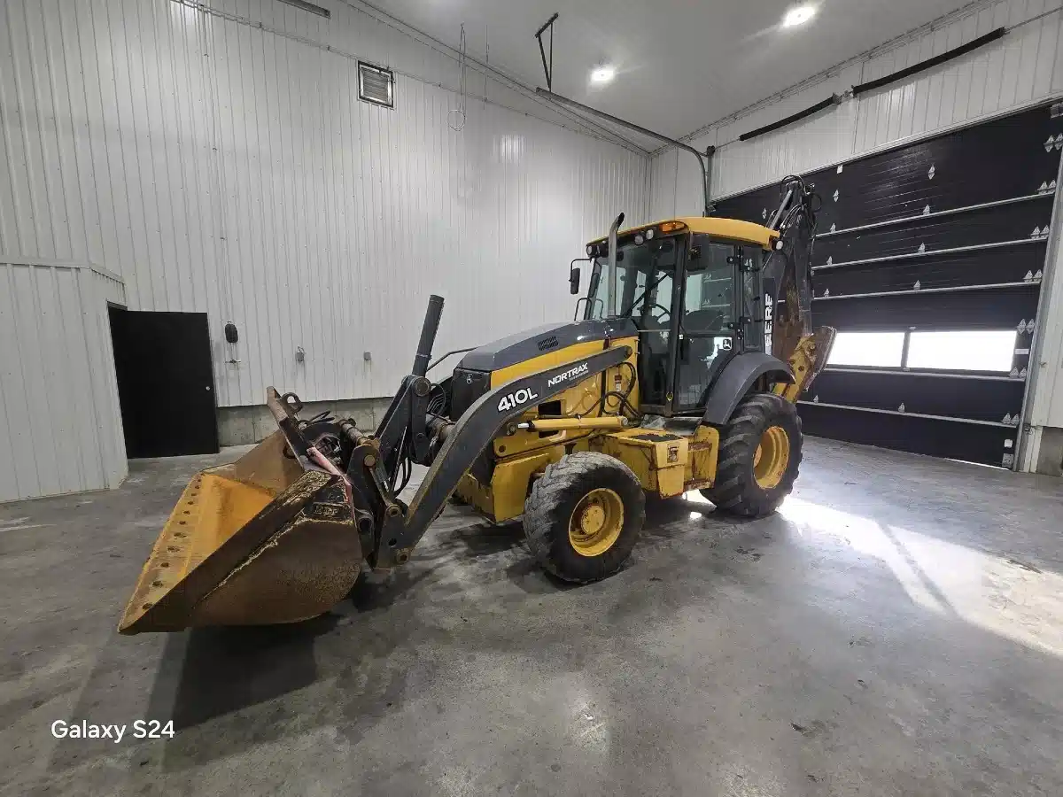 Gallery image 1 for 2017 DEERE 410L Backhoe Loader