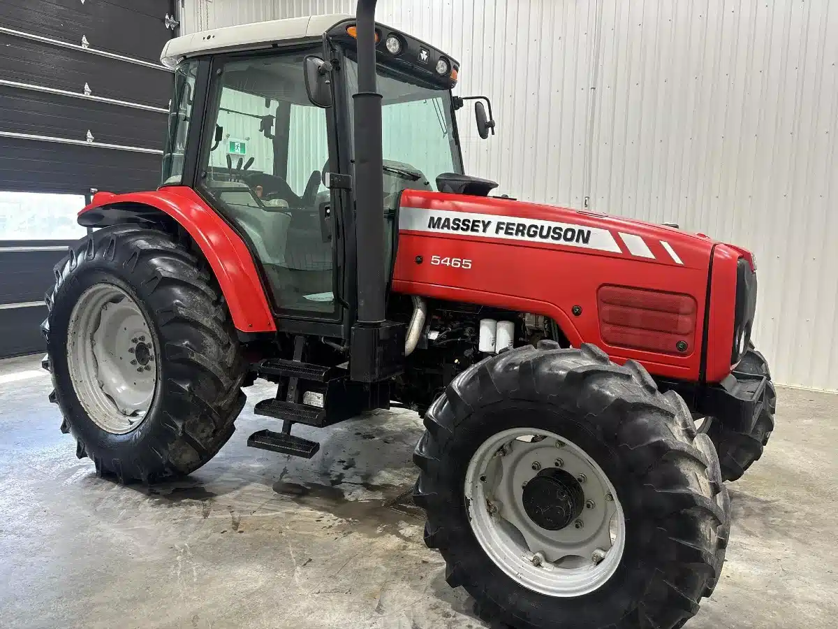 Gallery image 1 for 2007 Massey Ferguson 5465 Tractor