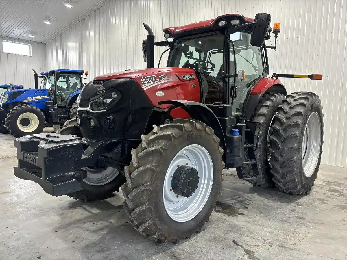 Photo de la Galerie 1 pour 2021 Case IH PUMA 220 Tracteur