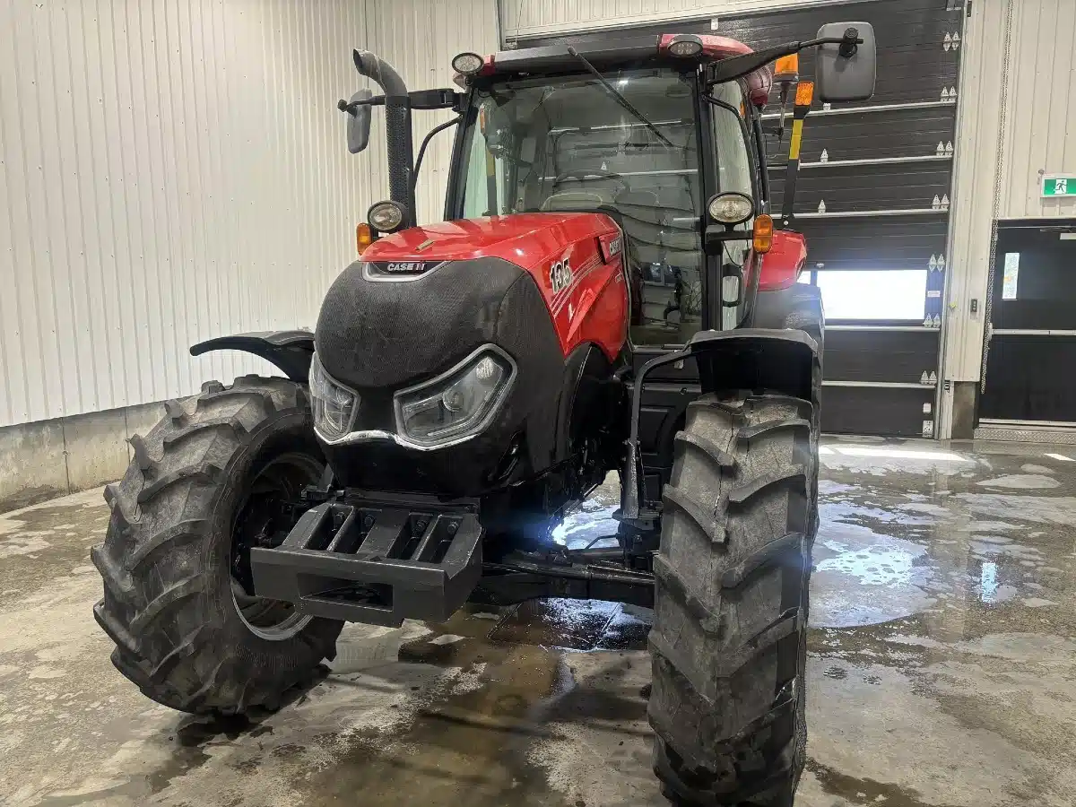 Gallery image 2 for 2018 Case IH MX135 Tractor