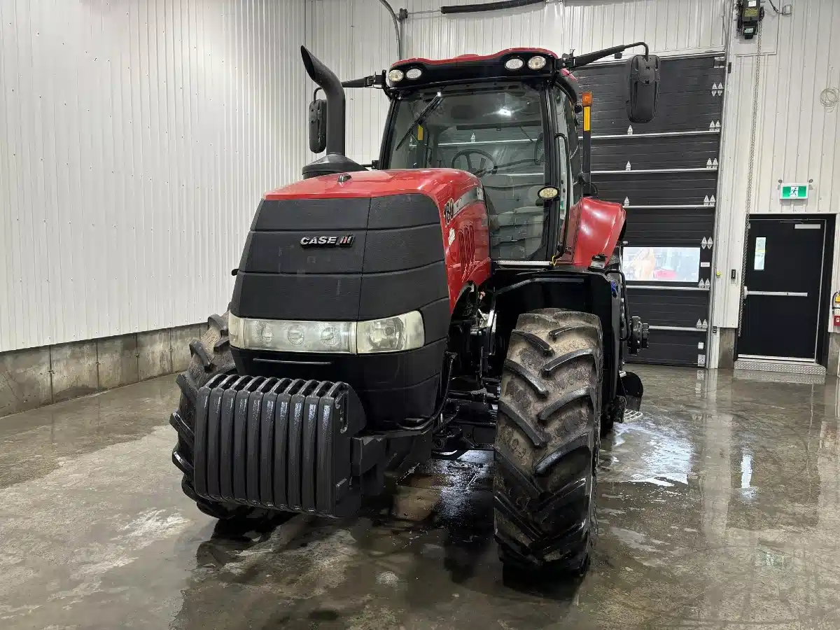 Gallery image 2 for 2018 Case IH MAGNUM 180 Tractor