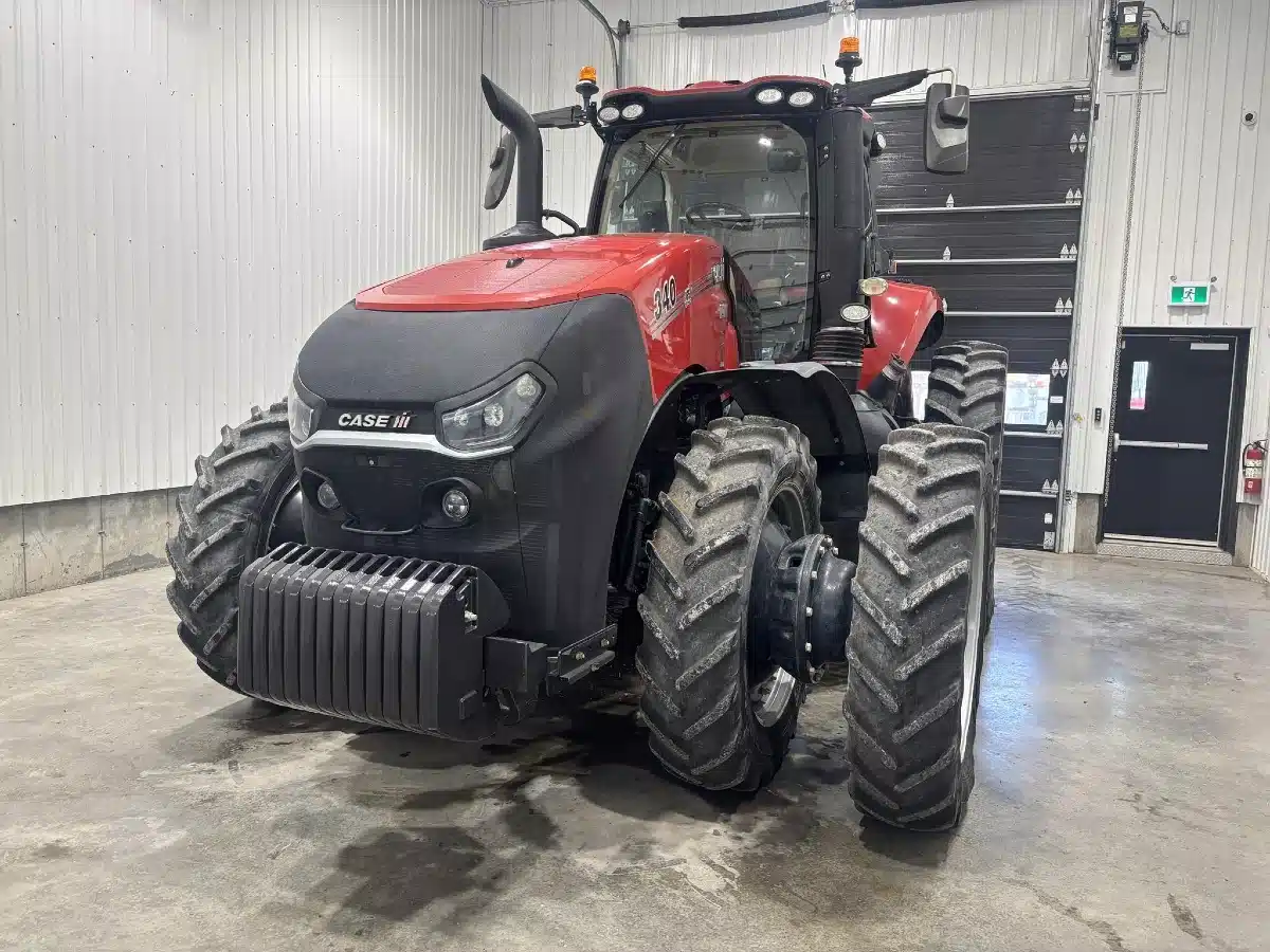 Gallery image 2 for 2020 Case IH MAGNUM 340 Tractor