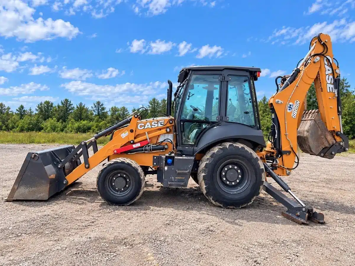 Gallery image 1 for 2023 Case 580SV Backhoe Loader