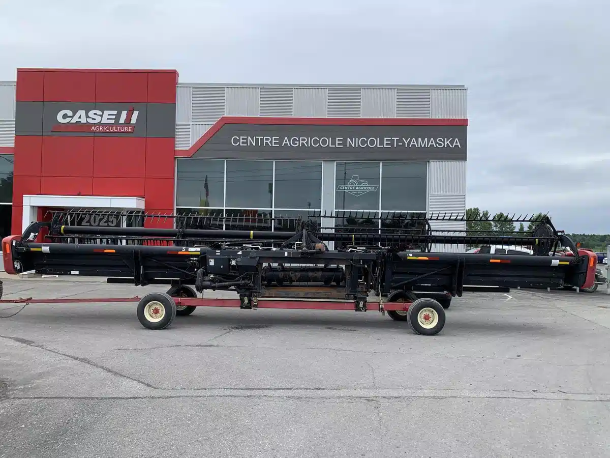 Gallery image 1 for Used 2007 Case IH 2162 Header - Draper