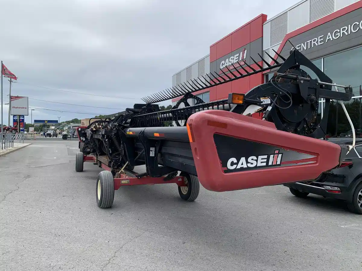 Gallery image 2 for Used 2007 Case IH 2162 Header - Draper