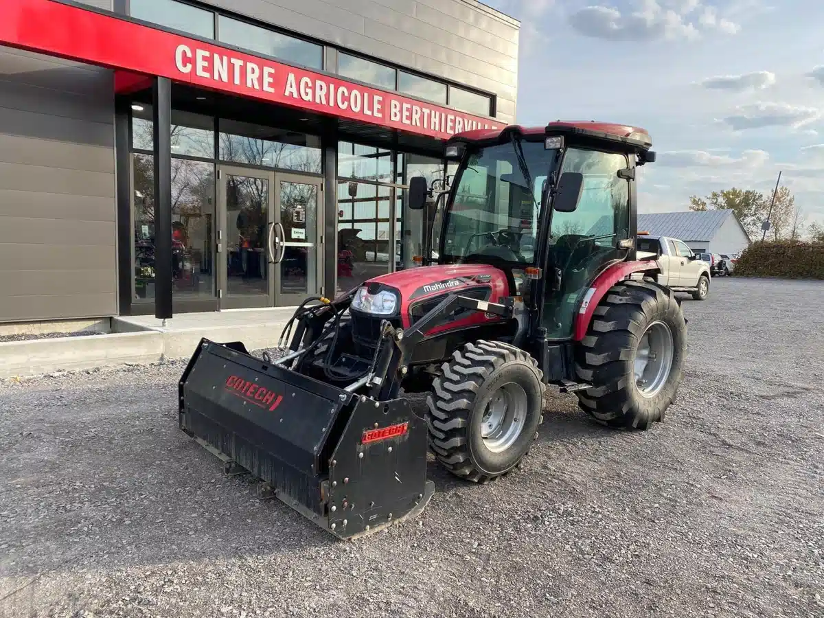 Gallery image 2 for Used 2017 Mahindra 3550 Tractor