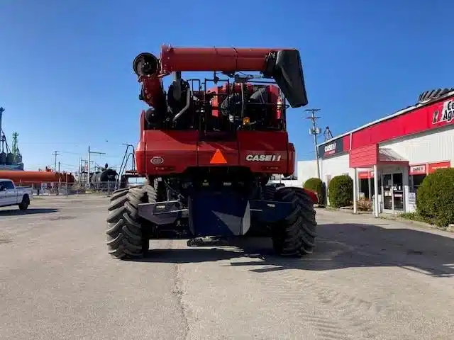 Gallery image 2 for Used 2015 Case IH 9240 Combine